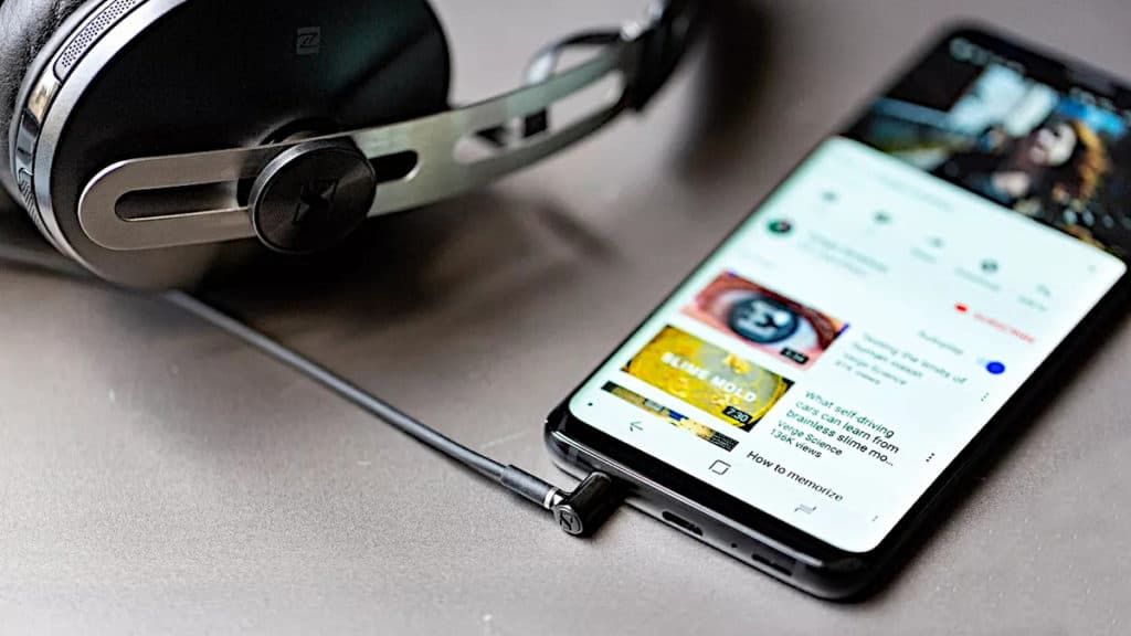 Headphones Jacks and Plugs Explained Earbuds Zone